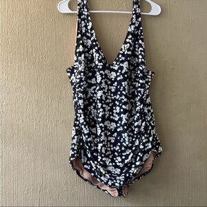 J. Crew V One Piece Swimsuit Size 22 Navy Blue NWT Full Coverage Plus Size